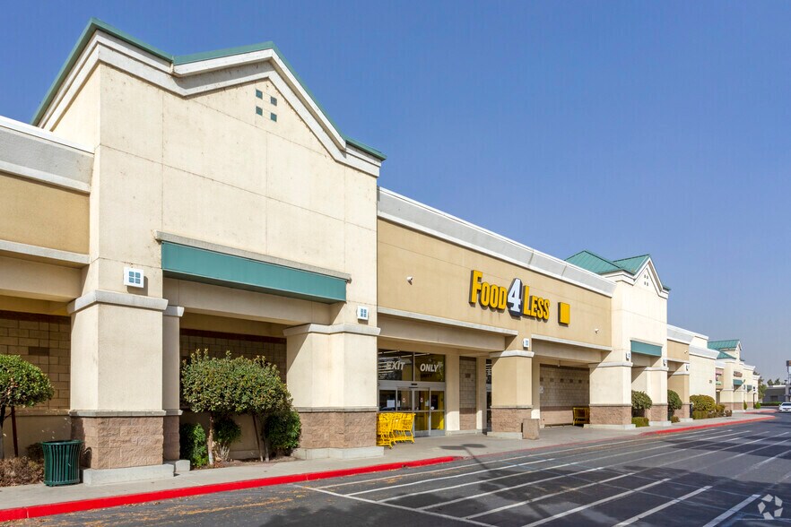 Primary Photo Of 2751-2883 Highland Ave, Selma Unknown For Lease