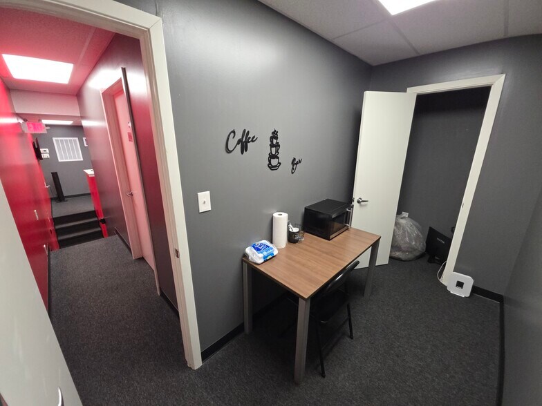 More Photos Of 6611 FM 1464, Richmond General Retail For Sale