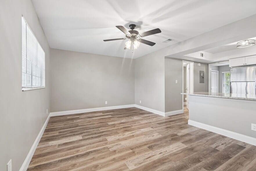 More Photos Of 4209 1/2 W North a St, Tampa Apartments For Sale