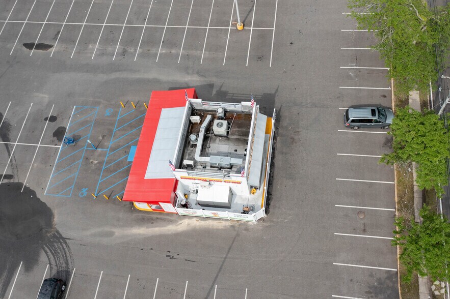 More Photos Of 2000 Hempstead Tpke, East Meadow Unknown For Lease