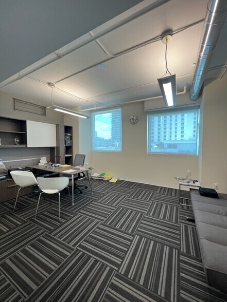 More Photos Of 40 SW 13th St, Miami Office Residential For Lease