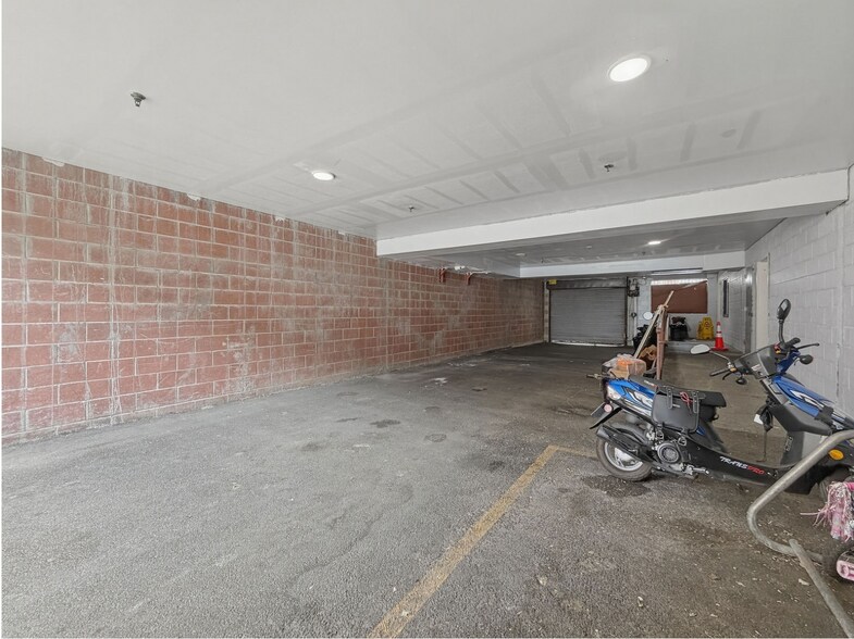 More Photos Of 856 E 213th St, Bronx Apartments For Sale