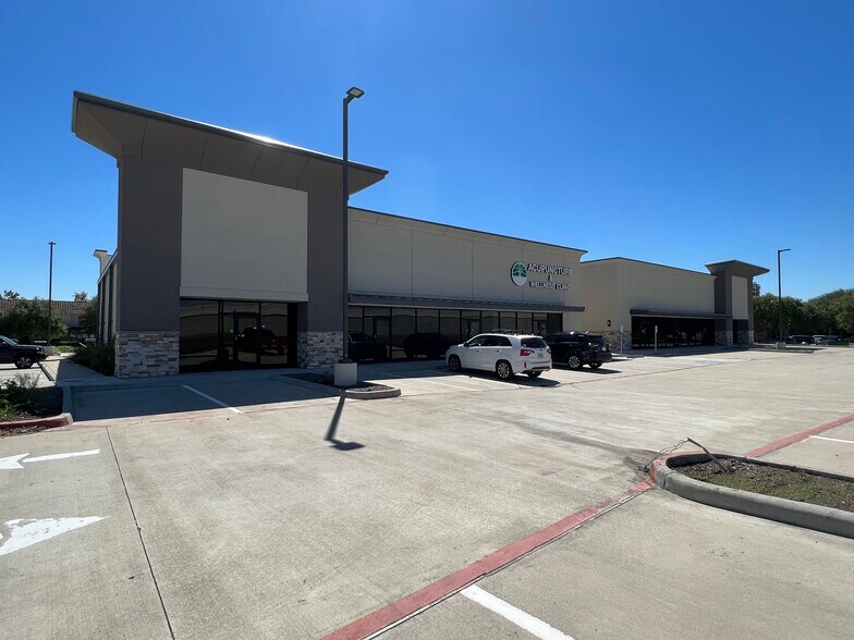 More Photos Of Grand Pky & Mason Rd, Richmond Freestanding For Sale