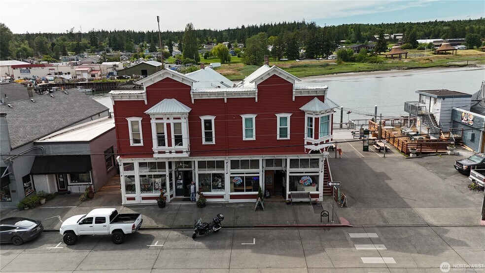 More Photos Of 604 S 1st St, La Conner Freestanding For Sale