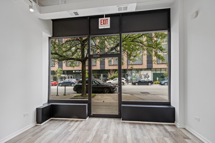 More Photos Of 1601-1613 E 53rd St, Chicago Storefront For Lease