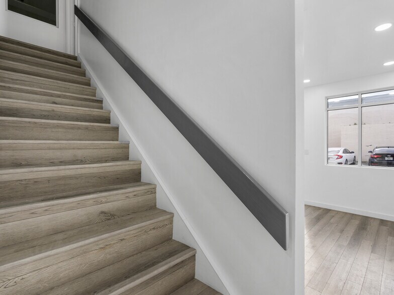 More Photos Of 17535 NW 2nd Ave, Miami Manufacturing For Sale