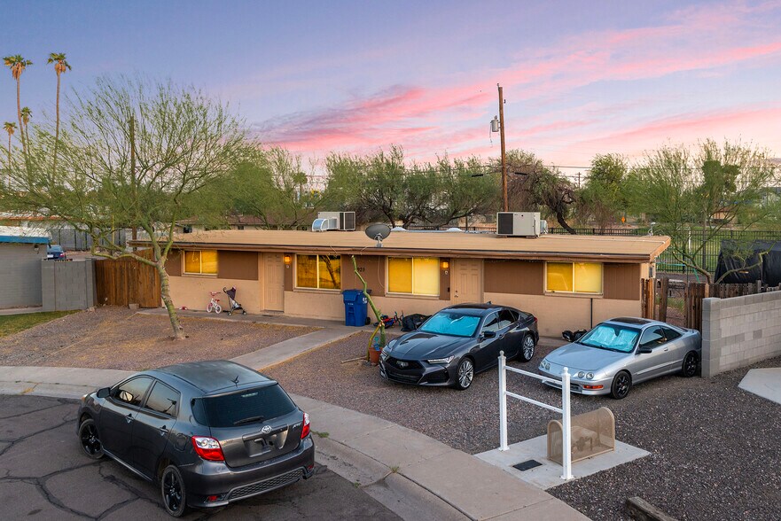 More Photos Of 920 S Kenwood Cir, Tempe Apartments For Sale