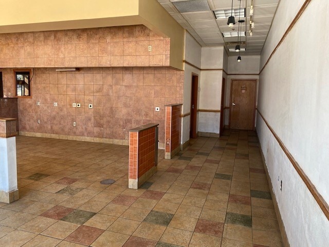 More Photos Of 3456 NE Circle Dr, Rochester Unknown For Lease