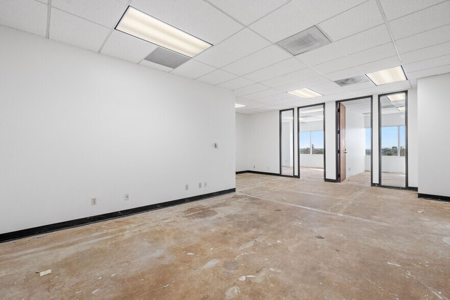 More Photos Of 2566 Overland Ave, Los Angeles Medical For Lease