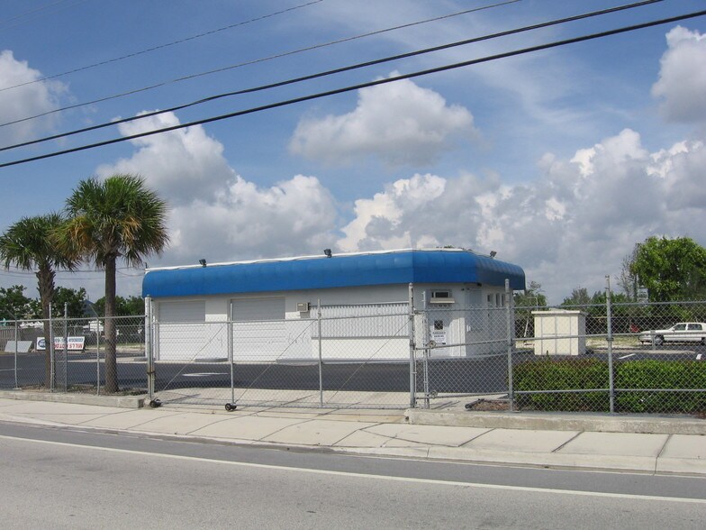 More Photos Of 4371 N Dixie Hwy, Pompano Beach Freestanding For Lease