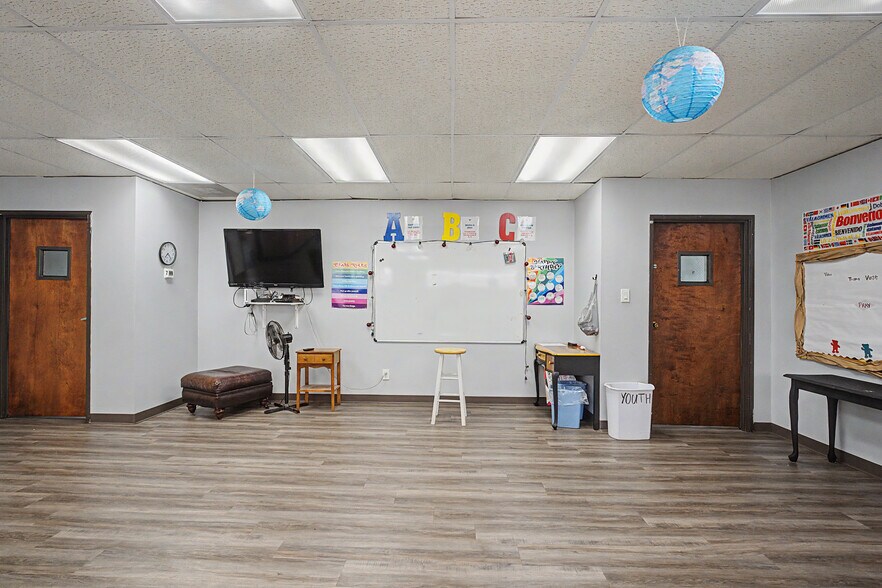 More Photos Of 2111 Skyline Dr, Mesquite Religious Facility For Sale