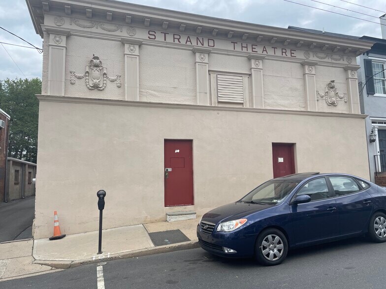 More Photos Of 12-14 Coryell 12-14 Coryell, Lambertville Light Distribution For Lease