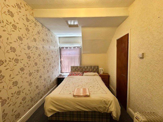 More Photos Of 4 Station Rd, Blackpool Hotel For Sale