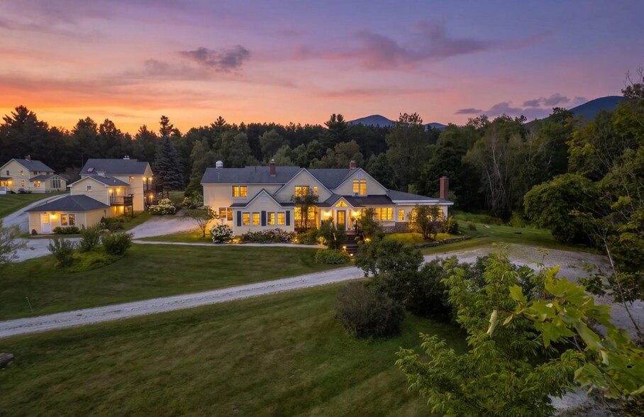 More Photos Of 54 Red Clover Ln, Mendon Hotel For Sale