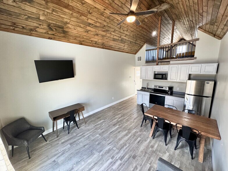 More Photos Of 19431 Highway J, Monroe City Hotel For Sale