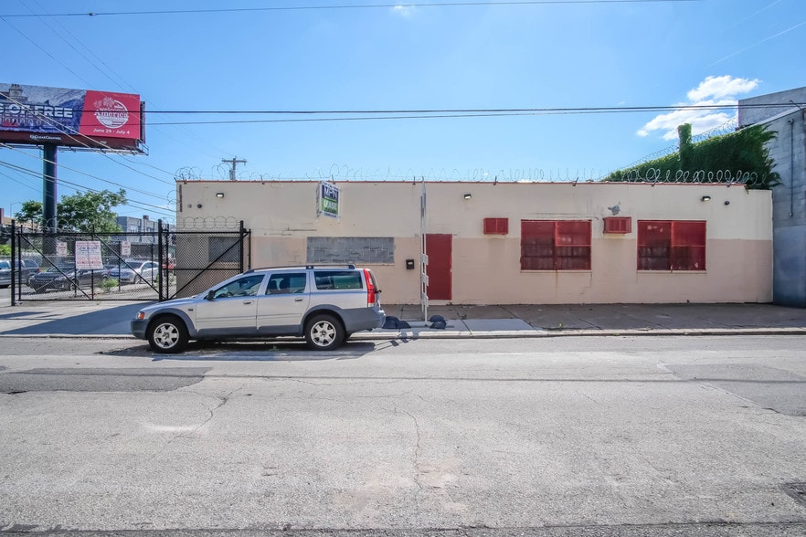 More Photos Of 1100-1104 E Berks St, Philadelphia Flex For Sale