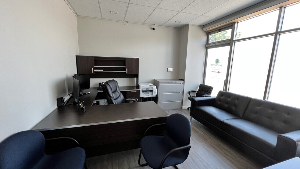 More Photos Of 1247 36th Ave NE, Calgary Warehouse For Sale