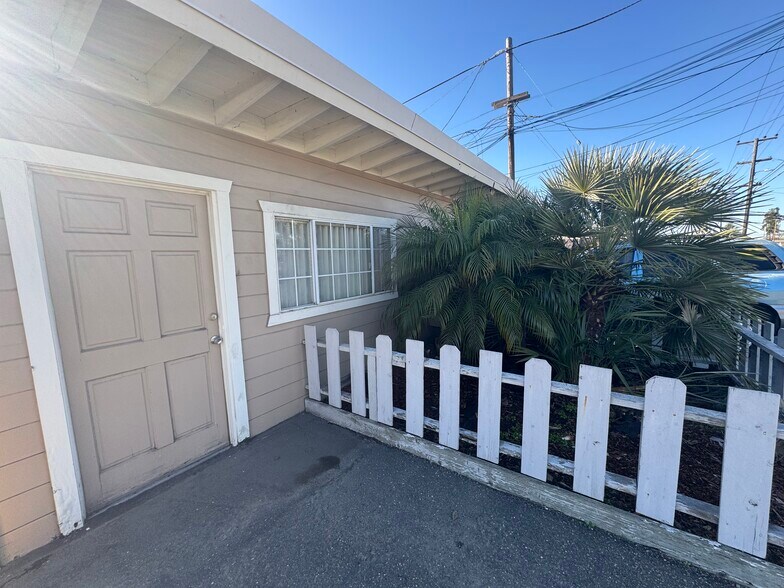 More Photos Of 19465 Meekland Ave, Cherryland Apartments For Sale