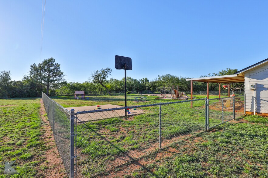 More Photos Of 6000 Buffalo Gap Rd, Abilene Daycare Center For Sale