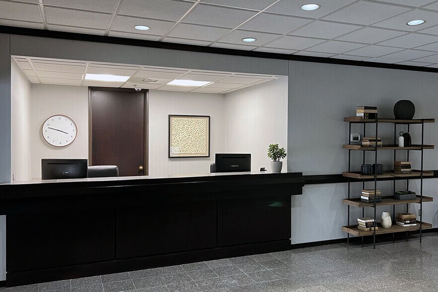 More Photos Of 26677 W 12 Mile Rd, Southfield Office For Sale