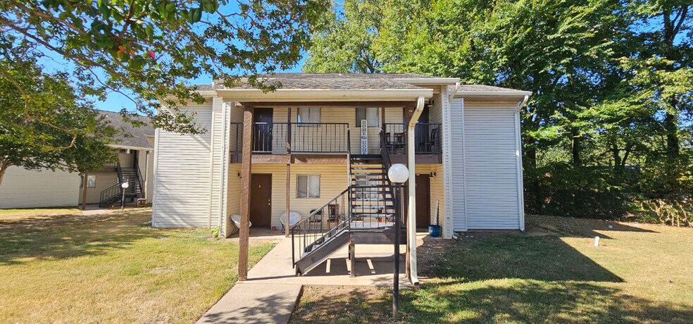 More Photos Of 401 N Cumberland Ave, Russellville Apartments For Sale