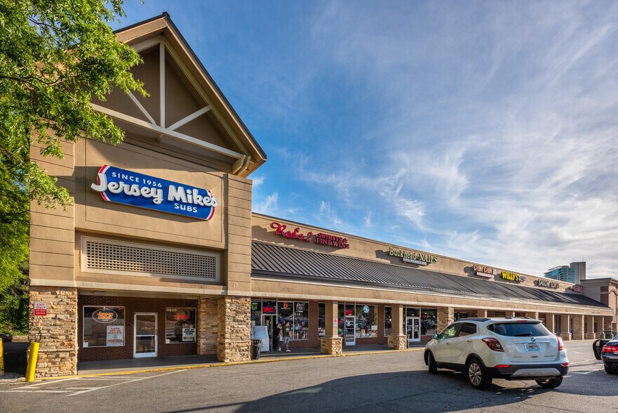 More Photos Of 3851-3895 Peachtree Rd NE, Atlanta Storefront For Lease