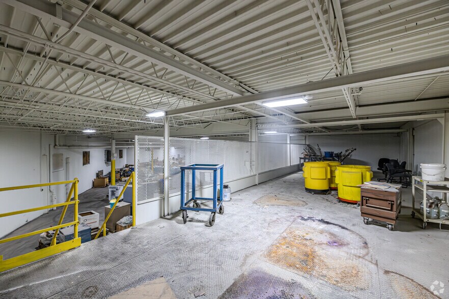 More Photos Of 4480 N 124th St, Milwaukee Manufacturing For Sale