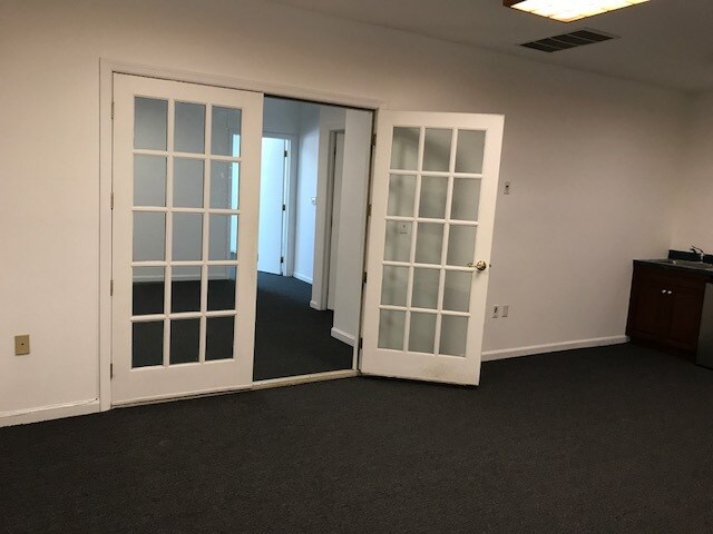 More Photos Of 165 State St, Hackensack Light Distribution For Lease