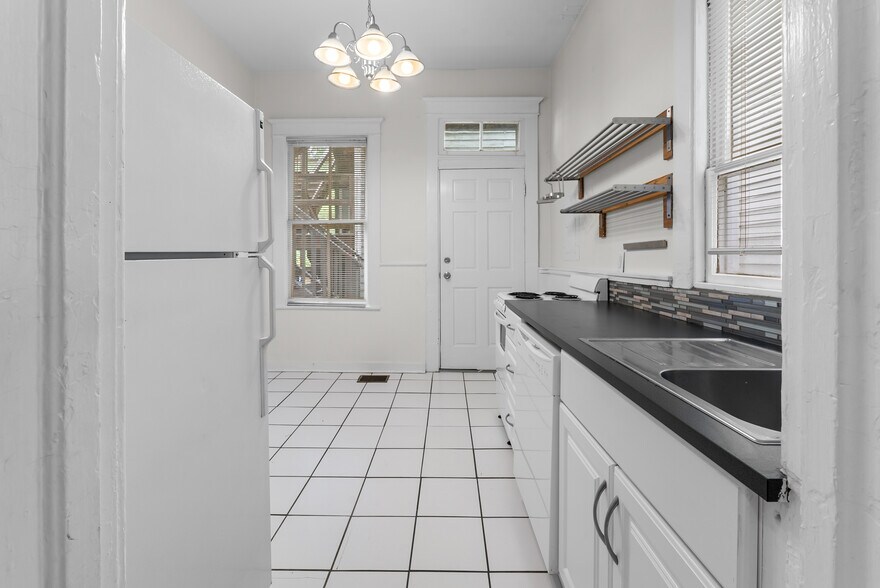 More Photos Of 816-818 Drayton St, Savannah Apartments For Sale