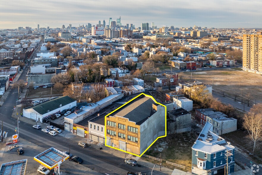 More Photos Of 2446-50 Germantown Ave, Philadelphia Flex For Sale