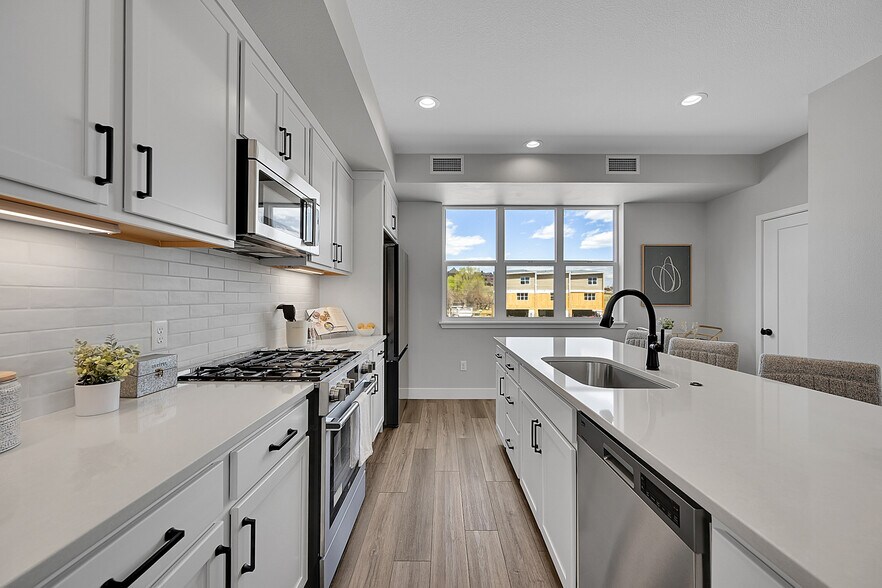 More Photos Of 904 Arcturus Dr, Colorado Springs Apartments For Sale