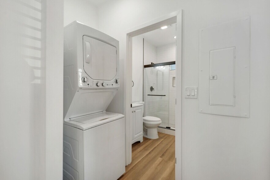 More Photos Of 12571 Kensington Ln, Garden Grove Apartments For Sale