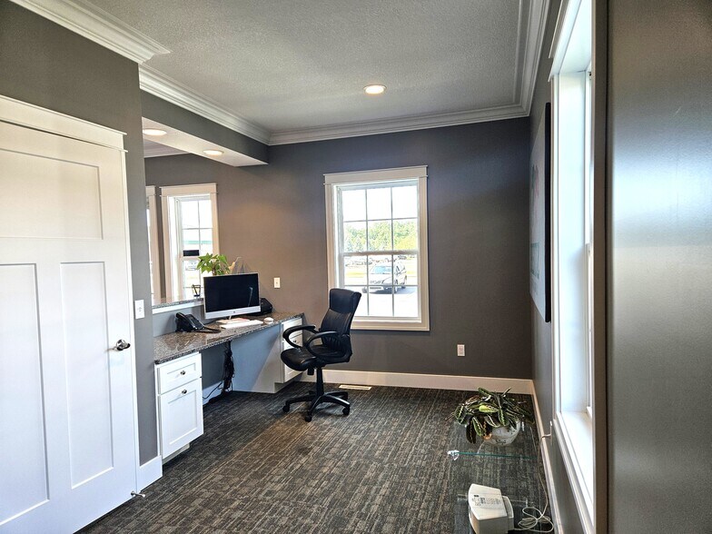 More Photos Of 5786 Midland Rd, Freeland Office For Sale