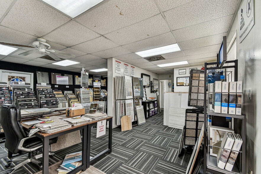 More Photos Of 1220 N Ronald Reagan Blvd, Longwood Freestanding For Sale