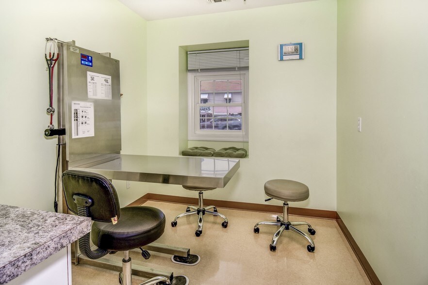 More Photos Of 299 Route 59, Airmont Office For Lease