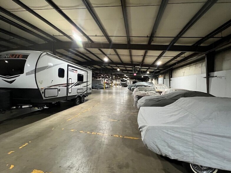 More Photos Of 1150 McConnell Rd, Woodstock Warehouse For Lease