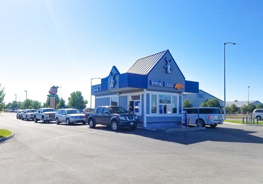 More Photos Of 6627 Burden Blvd, Pasco Storefront For Sale