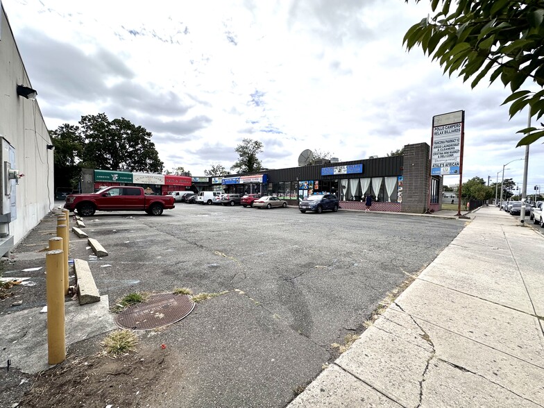 Primary Photo Of 46-50 Fulton Ave, Hempstead Freestanding For Sale