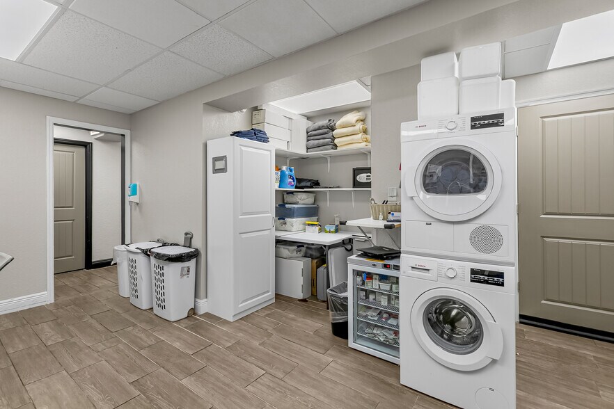 More Photos Of 2194 Highway A1A, Indian Harbour Beach Medical For Sale