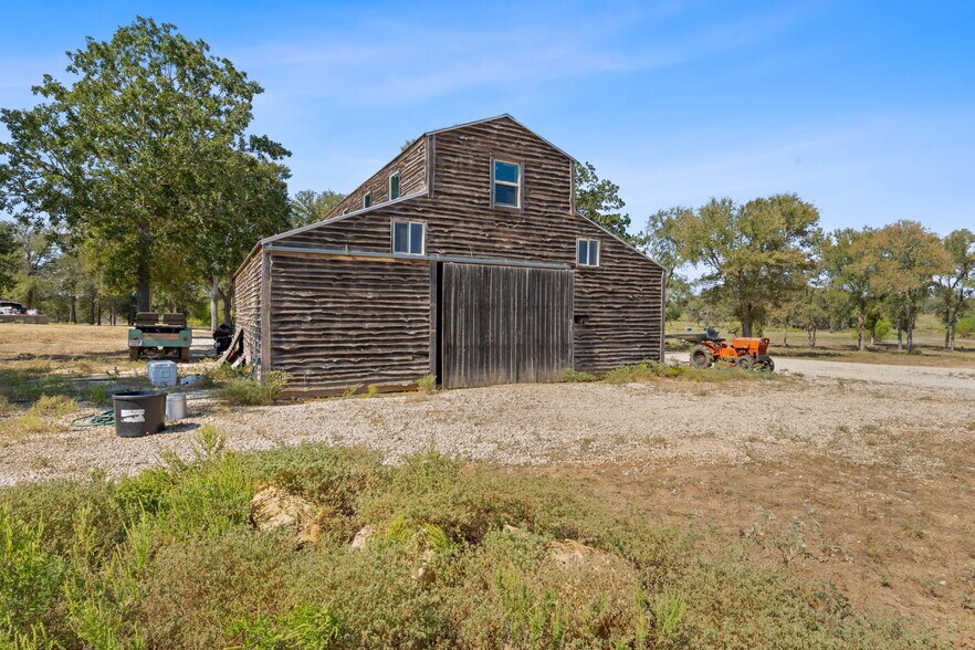 More Photos Of 5501 Old Colony Line Rd, Lockhart Land For Sale