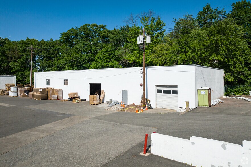 More Photos Of 180 Kingsland Rd, Clifton Warehouse For Lease