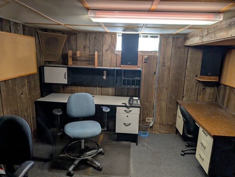 More Photos Of 706 E Allegan St, Otsego Office For Sale