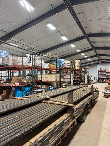 More Photos Of 309 24th Ave SW, Watford City Industrial For Sale