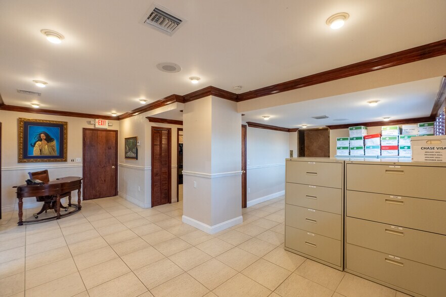More Photos Of , Coral Gables Office For Sale