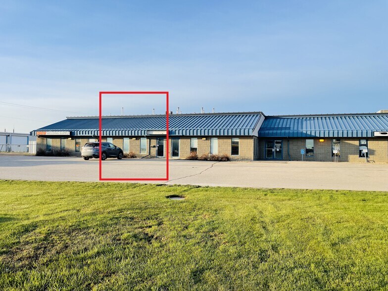 Primary Photo Of 11231 97 Av, Grande Prairie Warehouse For Lease