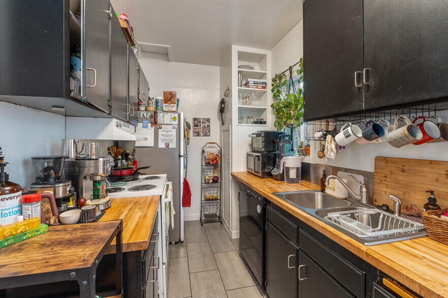 More Photos Of 204 Moran St, Reno Apartments For Sale