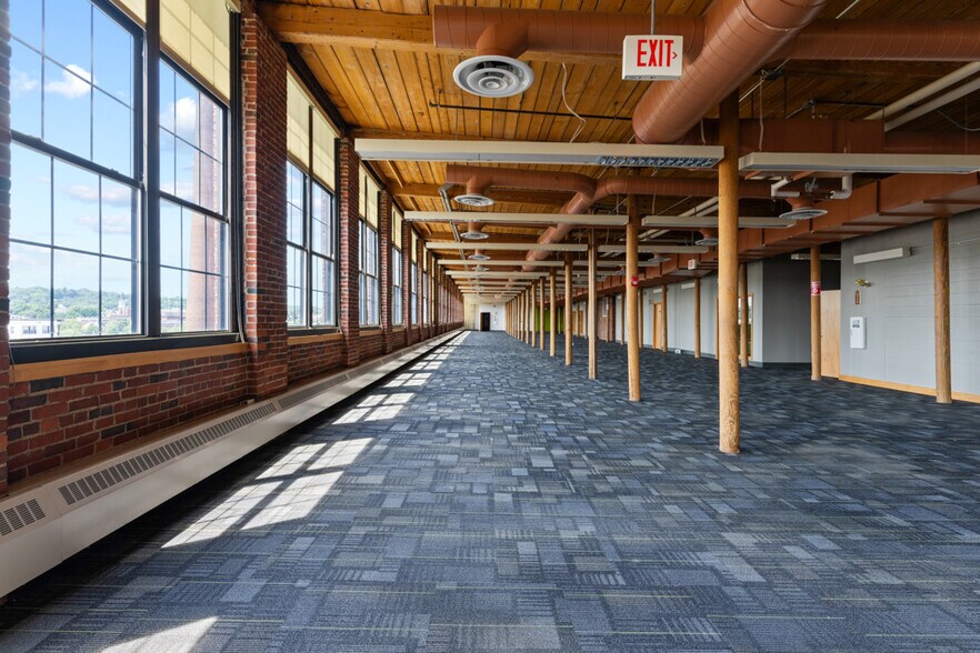 More Photos Of 140 Mill St, Lewiston Office Residential For Sale