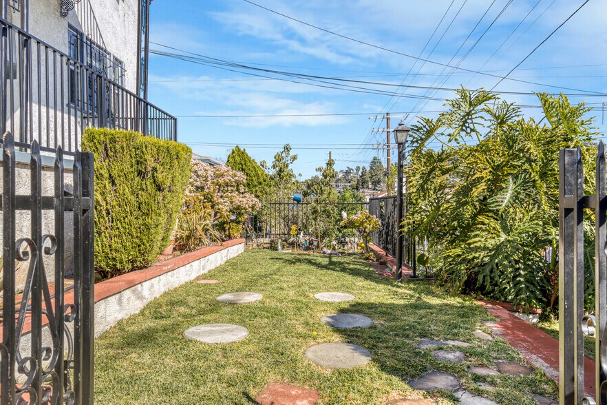 More Photos Of 1437 Lucile Ave, Los Angeles Multifamily For Sale