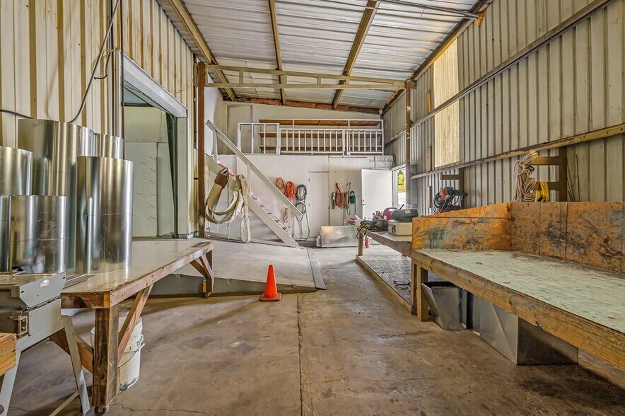 More Photos Of 26 Kimberling Blvd, Kimberling City Manufacturing For Sale