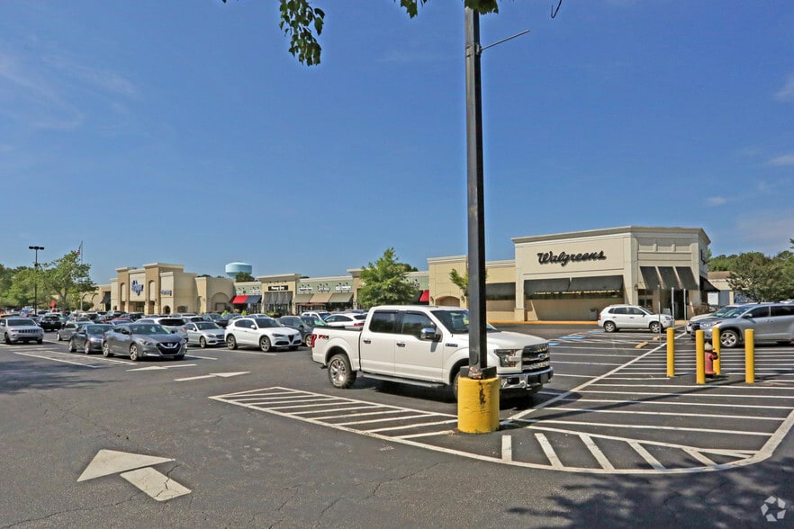 Primary Photo Of 8311-8385 Creedmoor Rd, Raleigh Supermarket For Lease